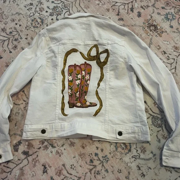 🎀Hand Painted White Denim Jacket with Floral Boot Design - Picture 6 of 13